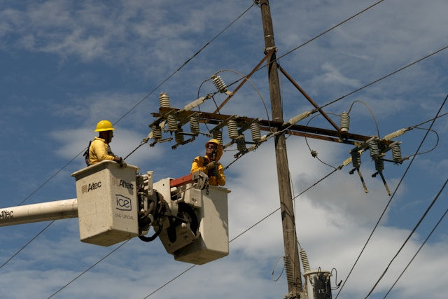 PPE for Linemen: The Safety Gear That Actually Gets Worn
